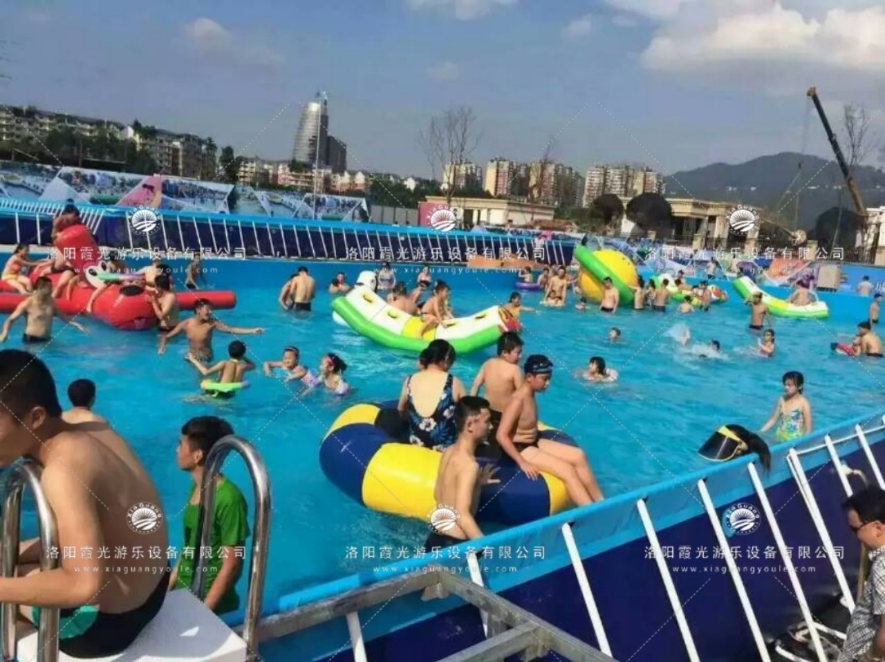 兴隆华侨农场充气游泳池